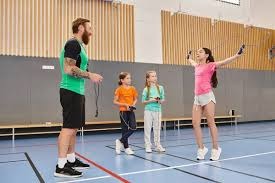 夸梅：给任何NBA球员巨星级出手权都能打出巨星数据 布朗尼除外