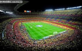 拜仁12轮不败领跑，曼城绝杀鱼腩，巴萨AC米兰登顶